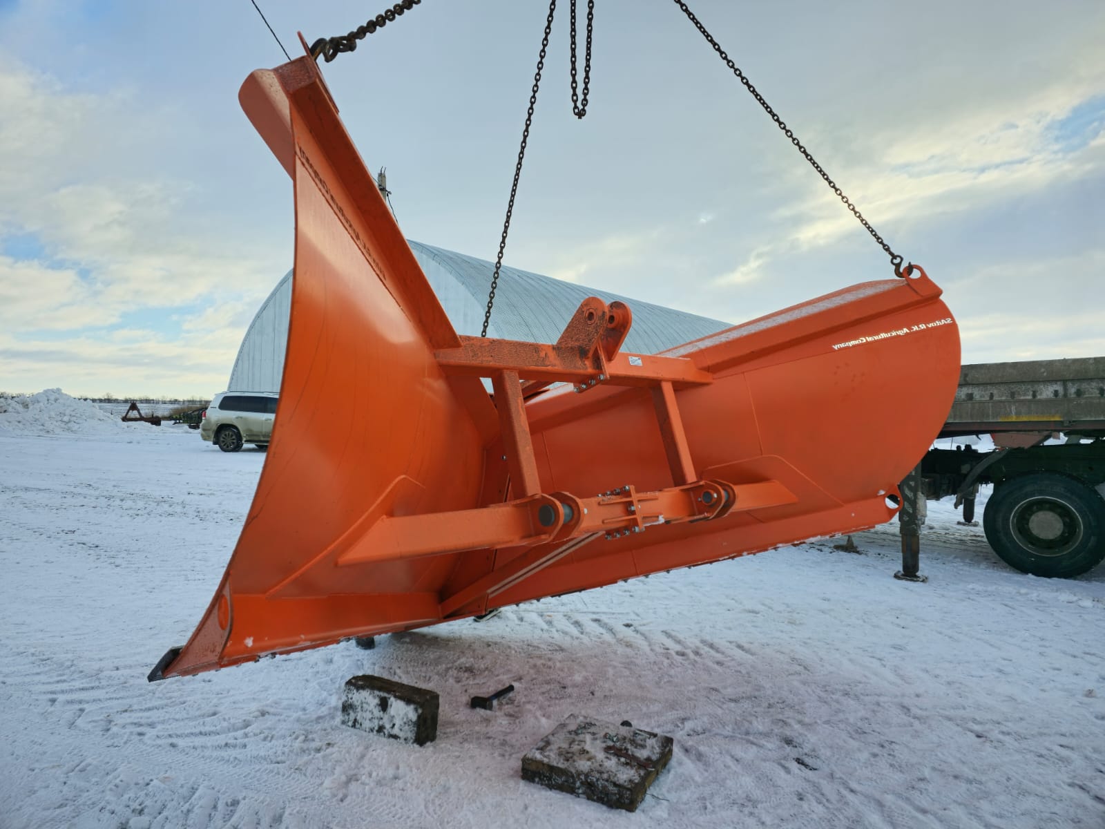 отвал для трактора к 700